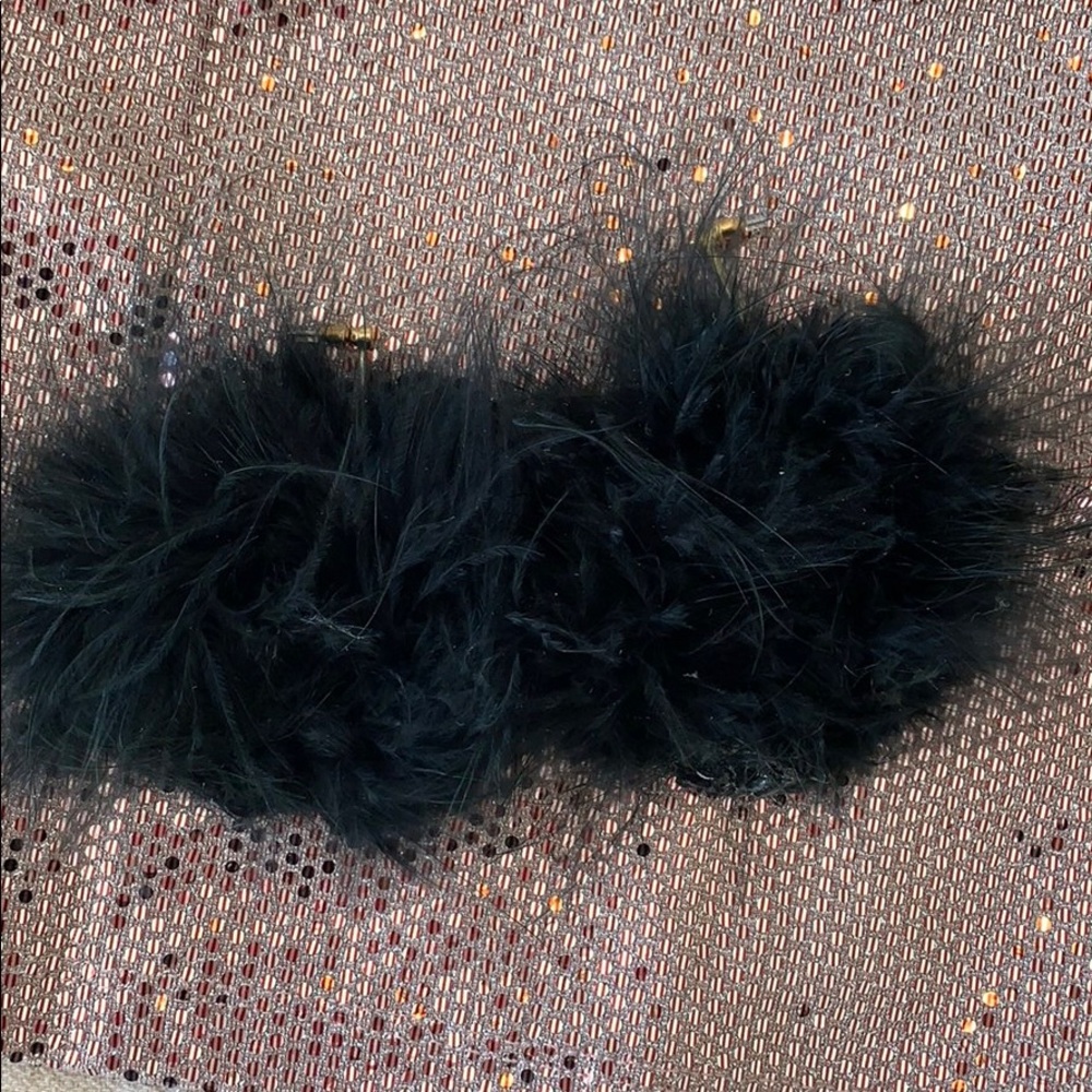 black fluffy earrings 🎀